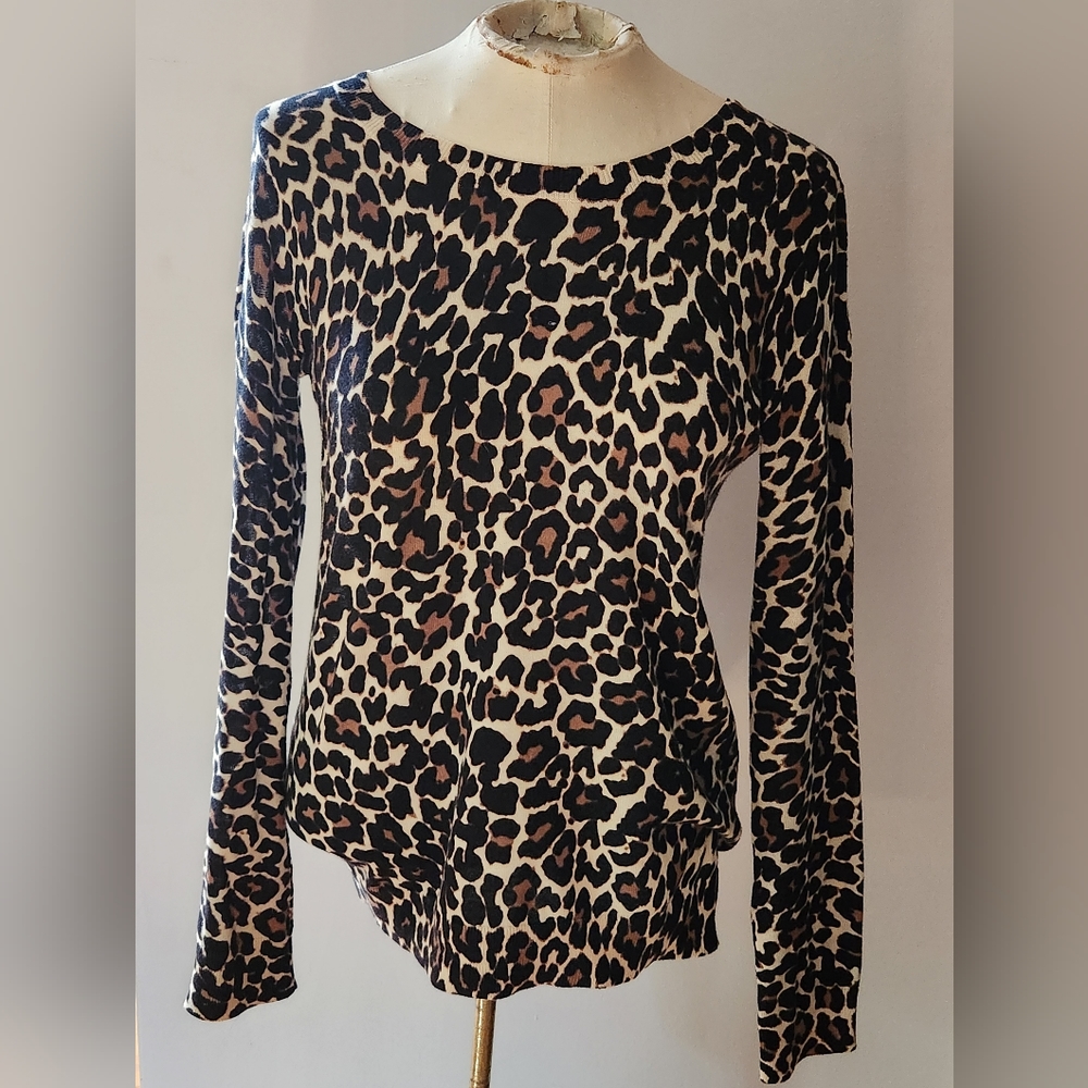 Never worn J. Crew crew neck sweater in Leopard Print cotton, size XXS